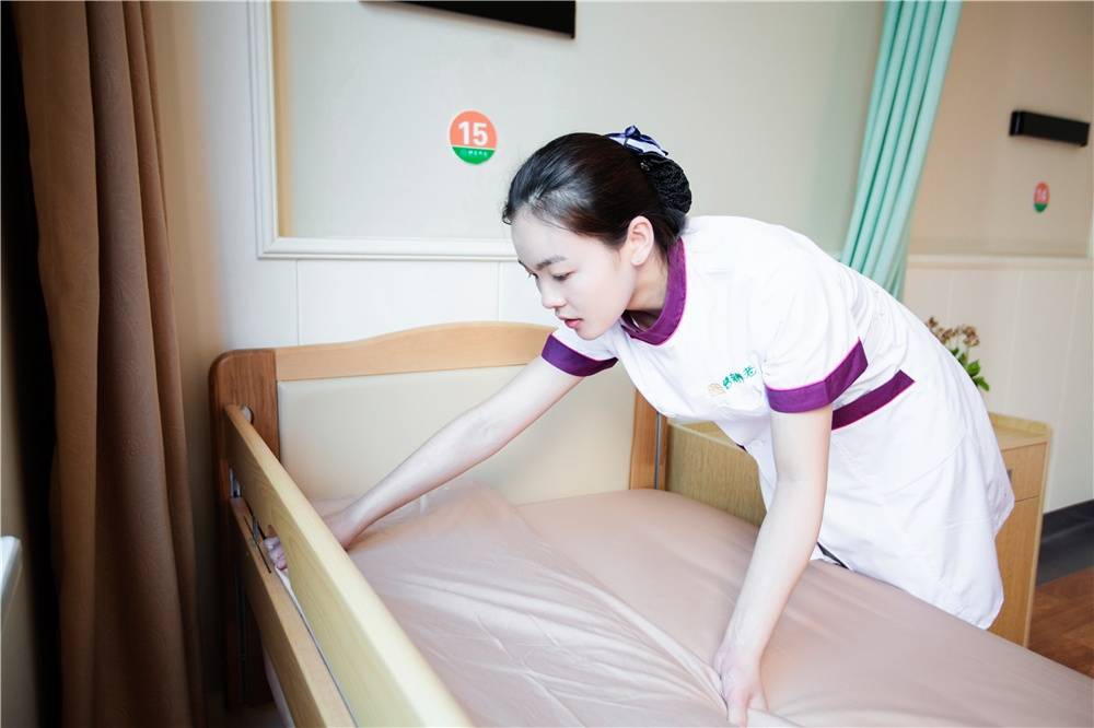 业照护康语轩孙河老年公寓医养结合服务项目详解PG电子麻将胡了22026最新北京失智老人专(图26)