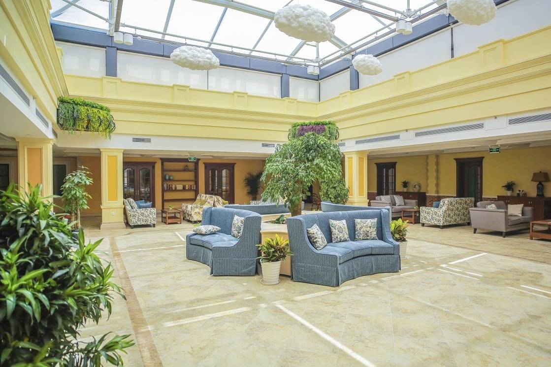 社区｜光大汇晨北京老年公寓（北七家）｜参观入住攻略呈上麻将胡了游戏2026最新｜长护险可用临终关怀高端养老(图2)