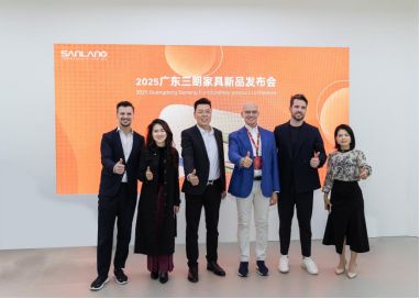 桌椅闪耀广州家博会创新设计摘双奖！麻将胡了试玩平台三朗FINN系列餐
